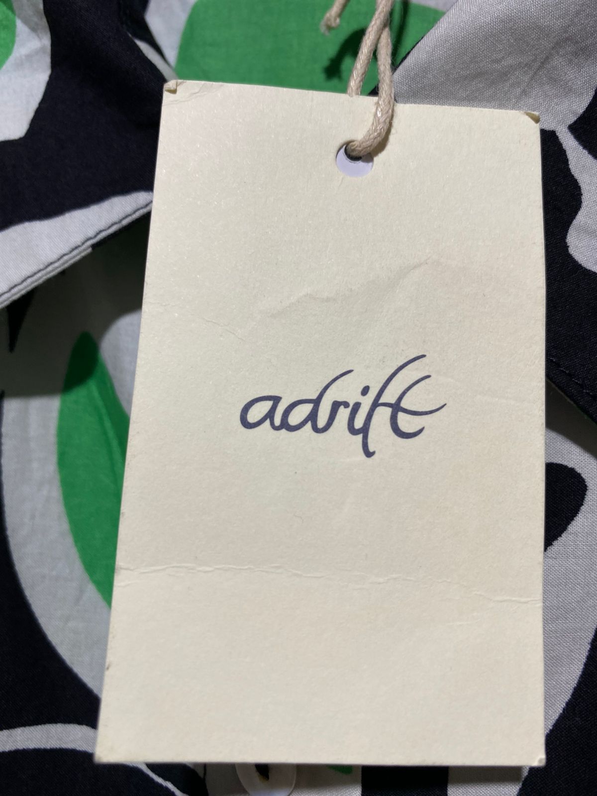 ADRIFT |XL| BUST 23| B22| VIBRANT GREEN AND BLACK ABSTRACT FLORAL PRINT BUTTON-DOWN MAXI DRESS