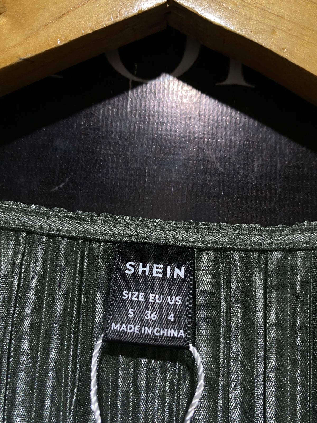 SHEIN |M| BUST 17| B22| SAGE GREEN PLISSÉ PLEATED LONG SLEEVE MAXI DRESS