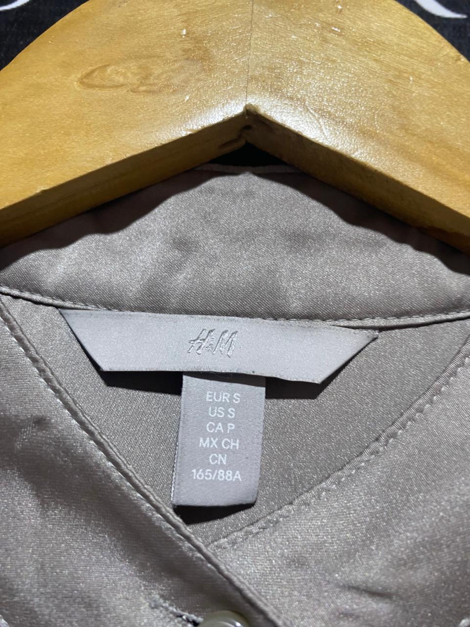 H&M |XL| BUST 22| B21| ELEGANT CHAMPAGNE SATIN BUTTON-DOWN TUNIC SHIRT