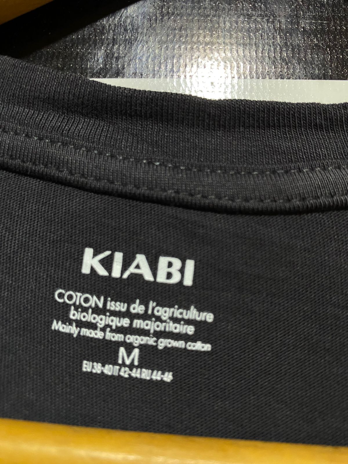 KIABI |M| BUST 19| B21| WOMEN'S BLACK DISCO DIVA GLITTER GRAPHIC T-SHIRT