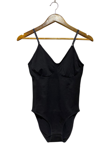 |M| BUST 14| B23| SLEEK BLACK SEAMLESS BODYSUIT WITH ADJUSTABLE STRAPS