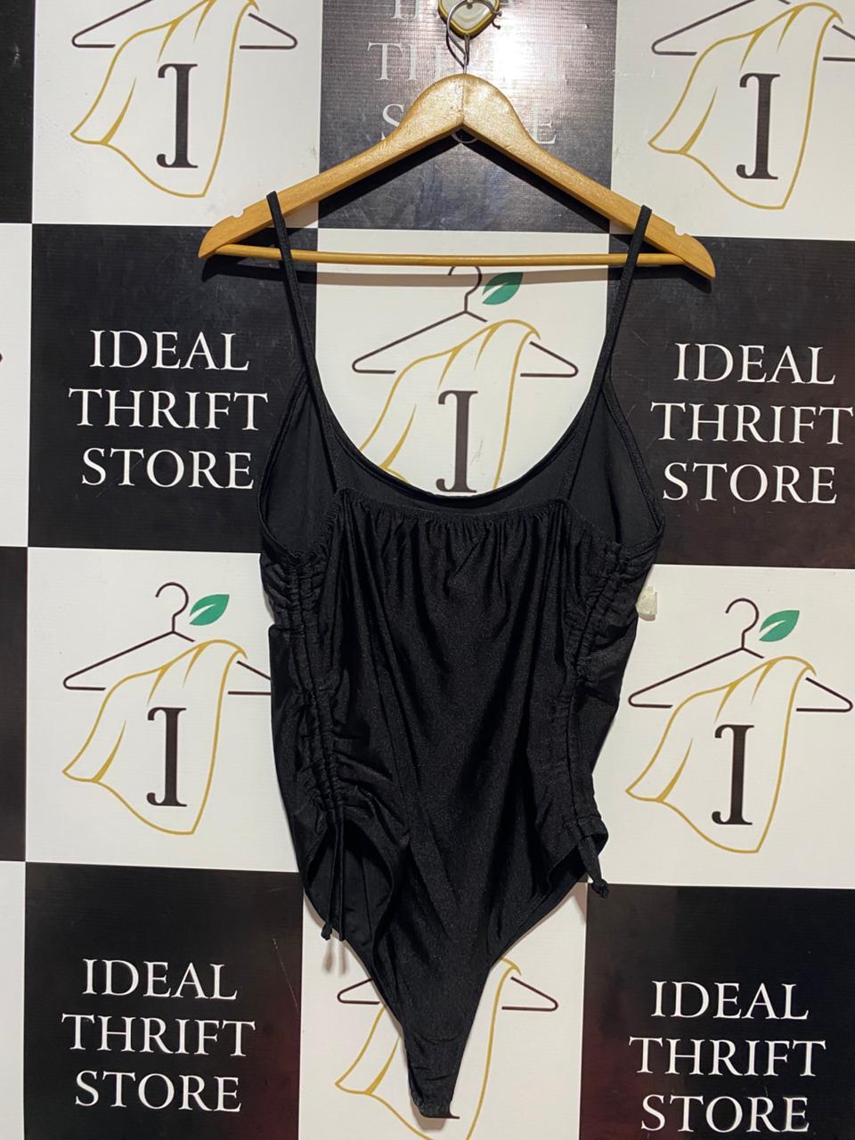 PRETTYLITTLE THING |M| BUST 16| B22| SLEEK BLACK SHIMMER BODYSUIT WITH RUFFLE SIDE