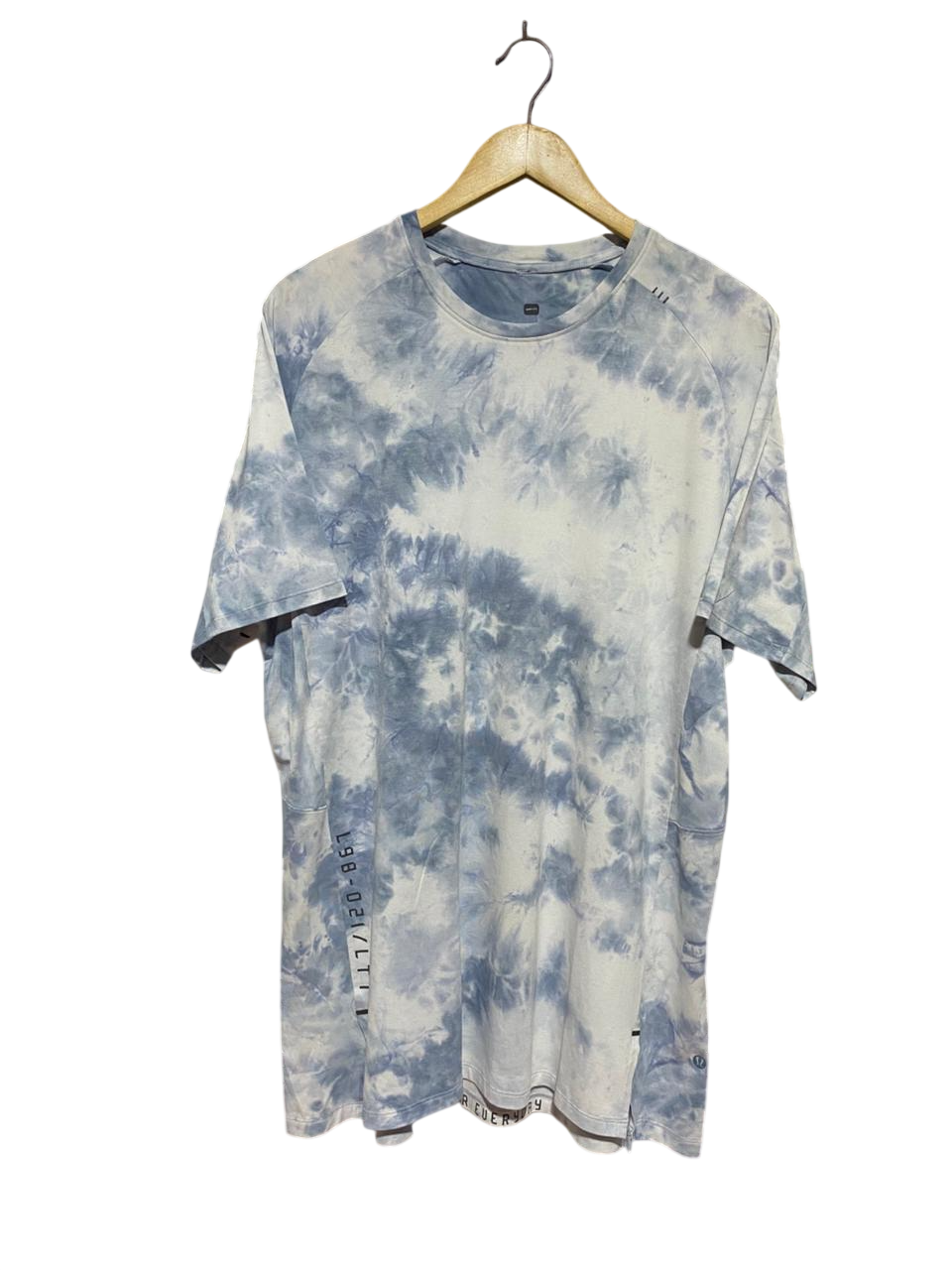 LULULEMON |XL| BUST 24| METAL VENT TECH SHORT SLEEVE SHIRT IN TIE-DYE BLUE