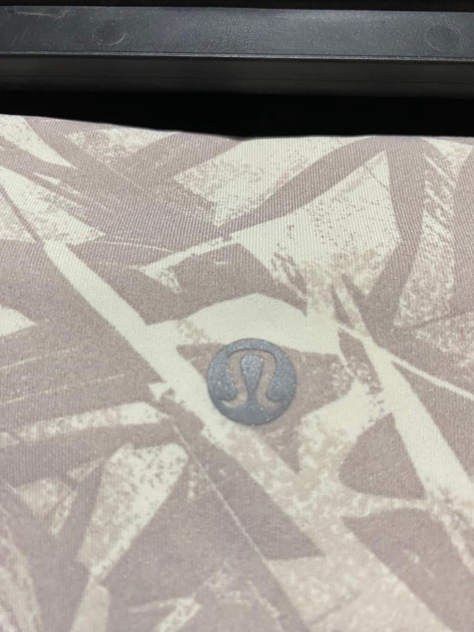 LULULEMON |S| WAIST 26| WUNDER UNDER HIGH-RISE LEGGINGS IN ABSTRACT PALM PRINT