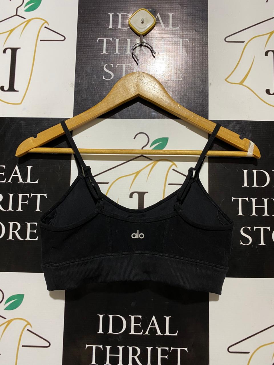 ALO |S| BUST 14| BLACK SEAMLESS STRAPPY SPORTS BRA
