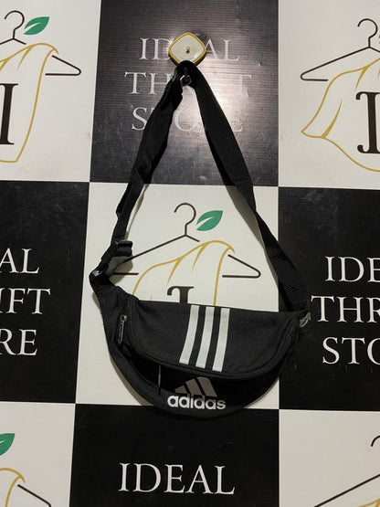 ADIDAS ESSENTIALS WAIST BAG - BLACK / WHITE - ONE SIZE