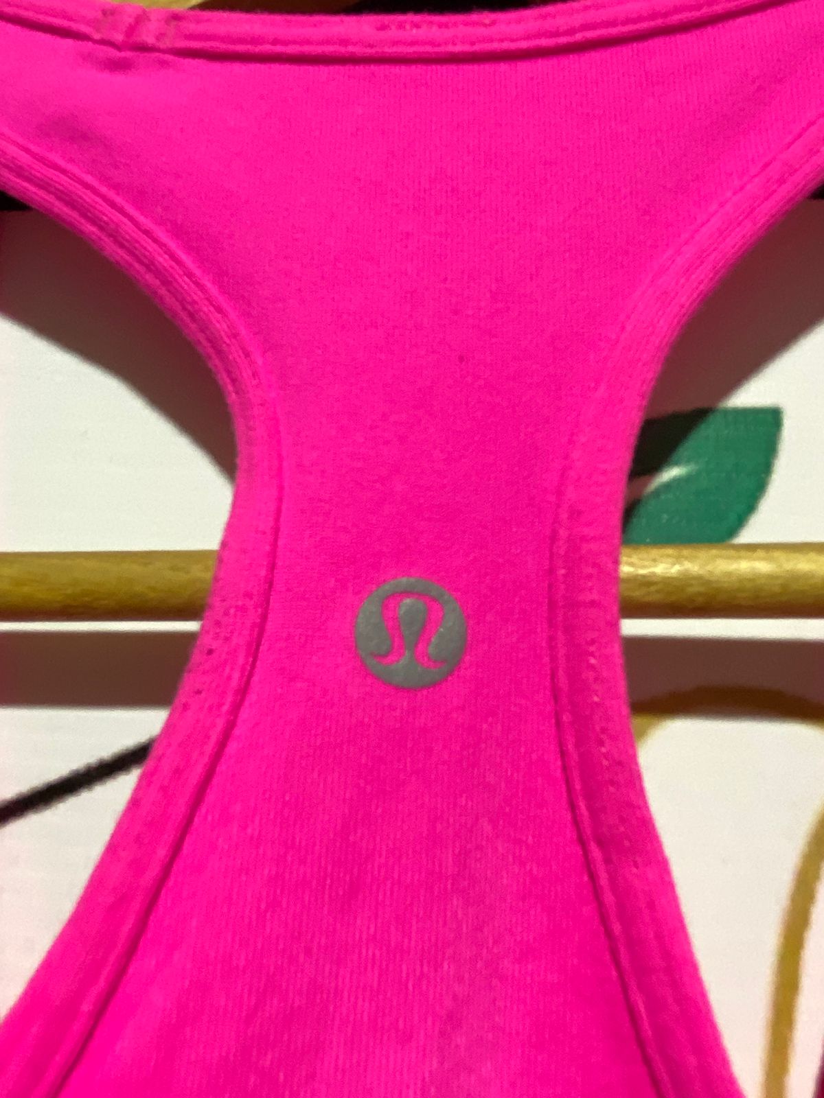 LULULEMON |XS| BUST 11| COOL RACERBACK TANK TOP - BOLD PINK