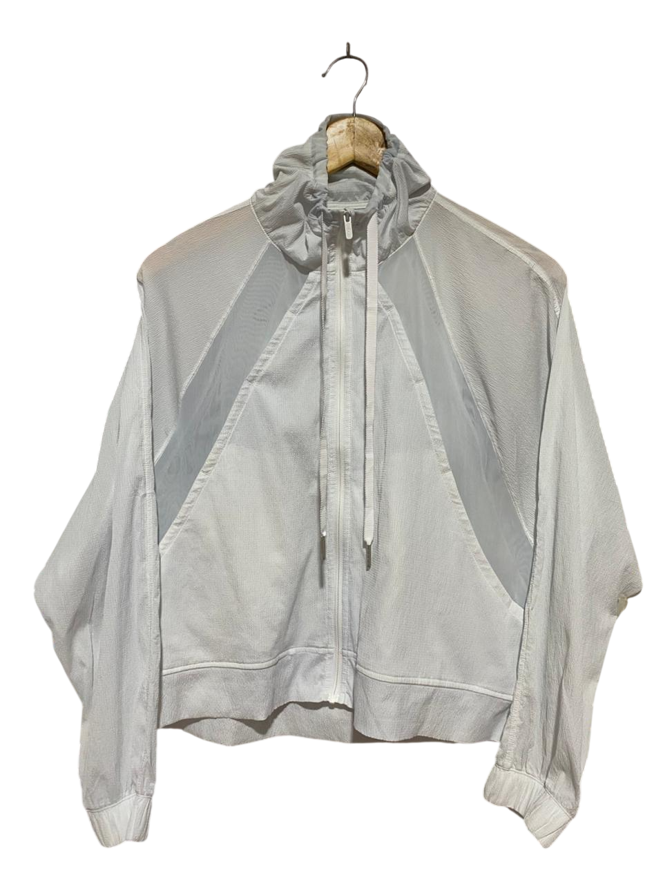LULULEMON  |L| BUST FREE| LIGHTWEIGHT MESH-PANEL CROPPED TRAINING JACKET