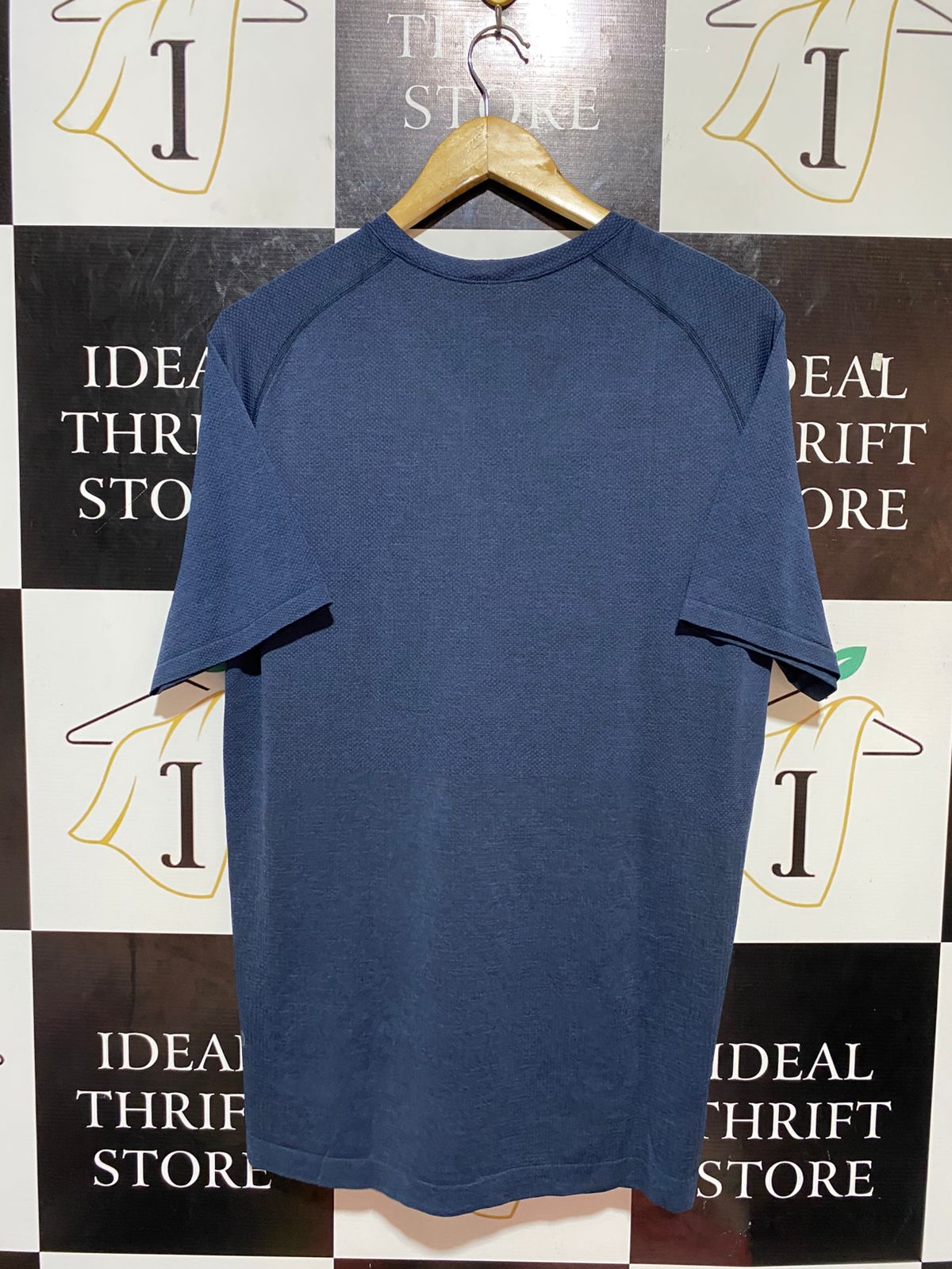 LULULEMON  |L| BUST 20| METAL VENT TECH SHORT SLEEVE T-SHIRT