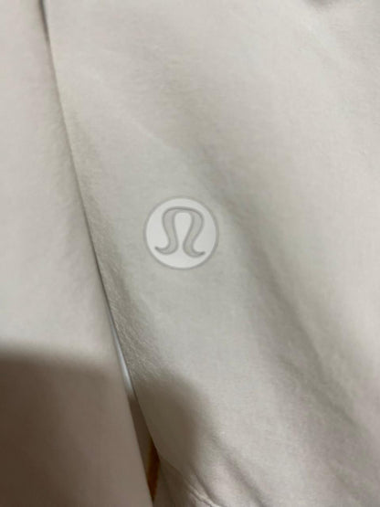 LULULEMON |XL| BUST 21| LIGHTWEIGHT VENTILATED FULL-ZIP JACKET IN BONE WHITE