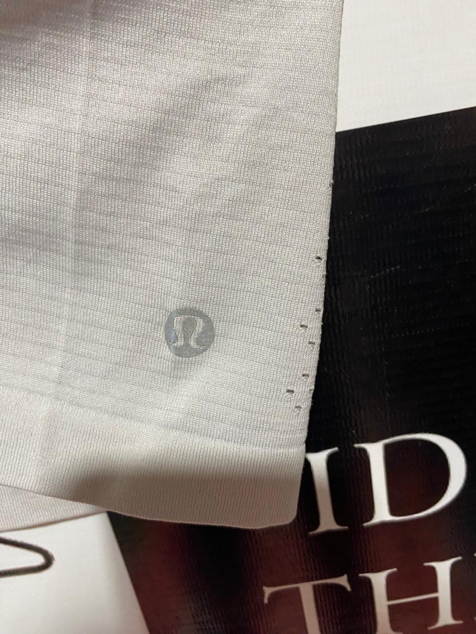 LULULEMON |XL| BUST 21| SWIFTLY TECH SHORT SLEEVE SHIRT IN SILVER DROP