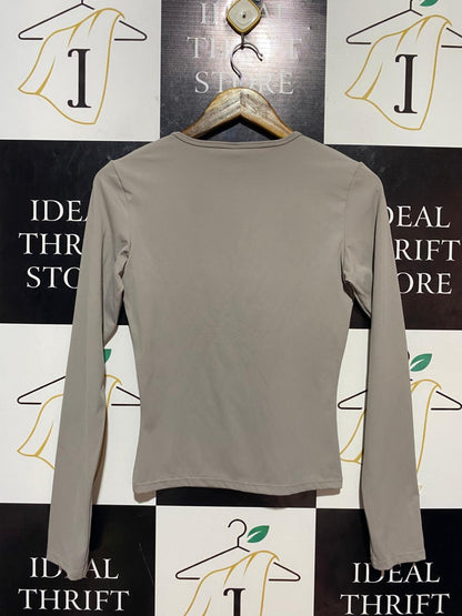 ALO |S| BUST 15| YOGA AIRLIFT LONG SLEEVE TOP IN DOVE GREY