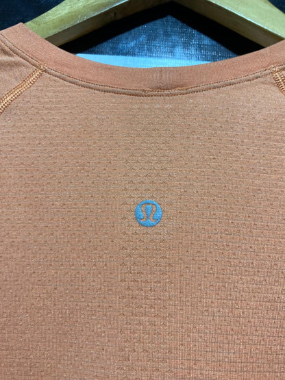 LULULEMON |M| BUST 17| SWIFTLY TECH SHORT SLEEVE T-SHIRT IN VIBRANT APRICOT