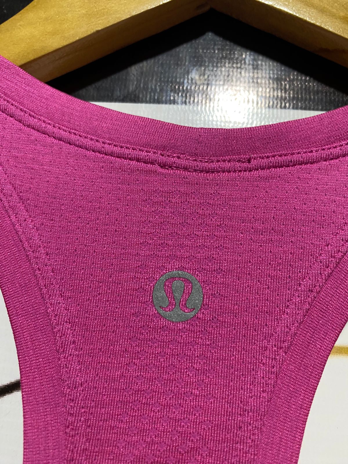 LULULEMON |XS| BUST 13| SWIFTLY TECH RACERBACK TANK TOP  PINK