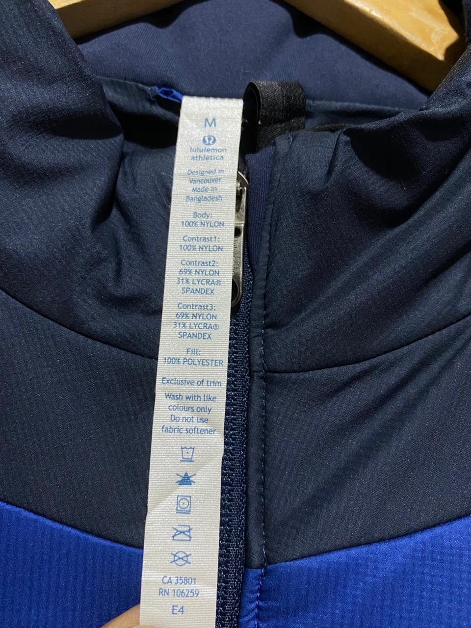 LULULEMON |L| BUST 21| DOWN FOR IT ALL VEST – CERULEAN BLUE & NAVY ACTIVEWEAR