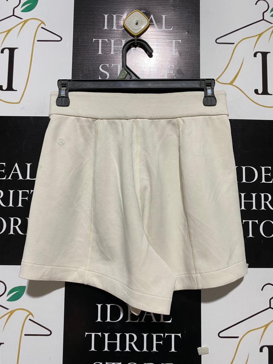 LULULEMON |S| WAIST 26| SOFTSTREME HIGH-RISE SHORT 4" WHITE OPAL