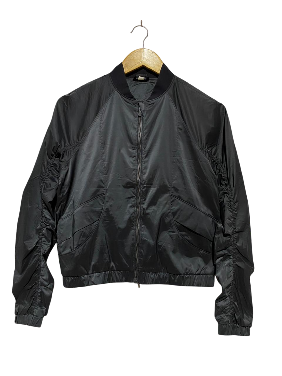 LULULEMON |L| BUST 19| NON-STOP BOMBER JACKET – SLEEK BLACK REVERSIBLE ACTIVEWEAR