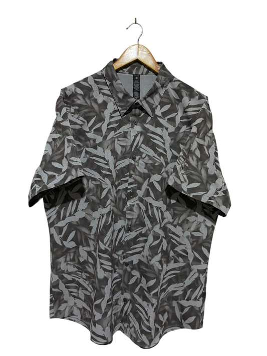 LULULEMON |XL| BUST 25| MASON PEAK SHORT SLEEVE SHIRT - GRAPHITE LEAF PRINT