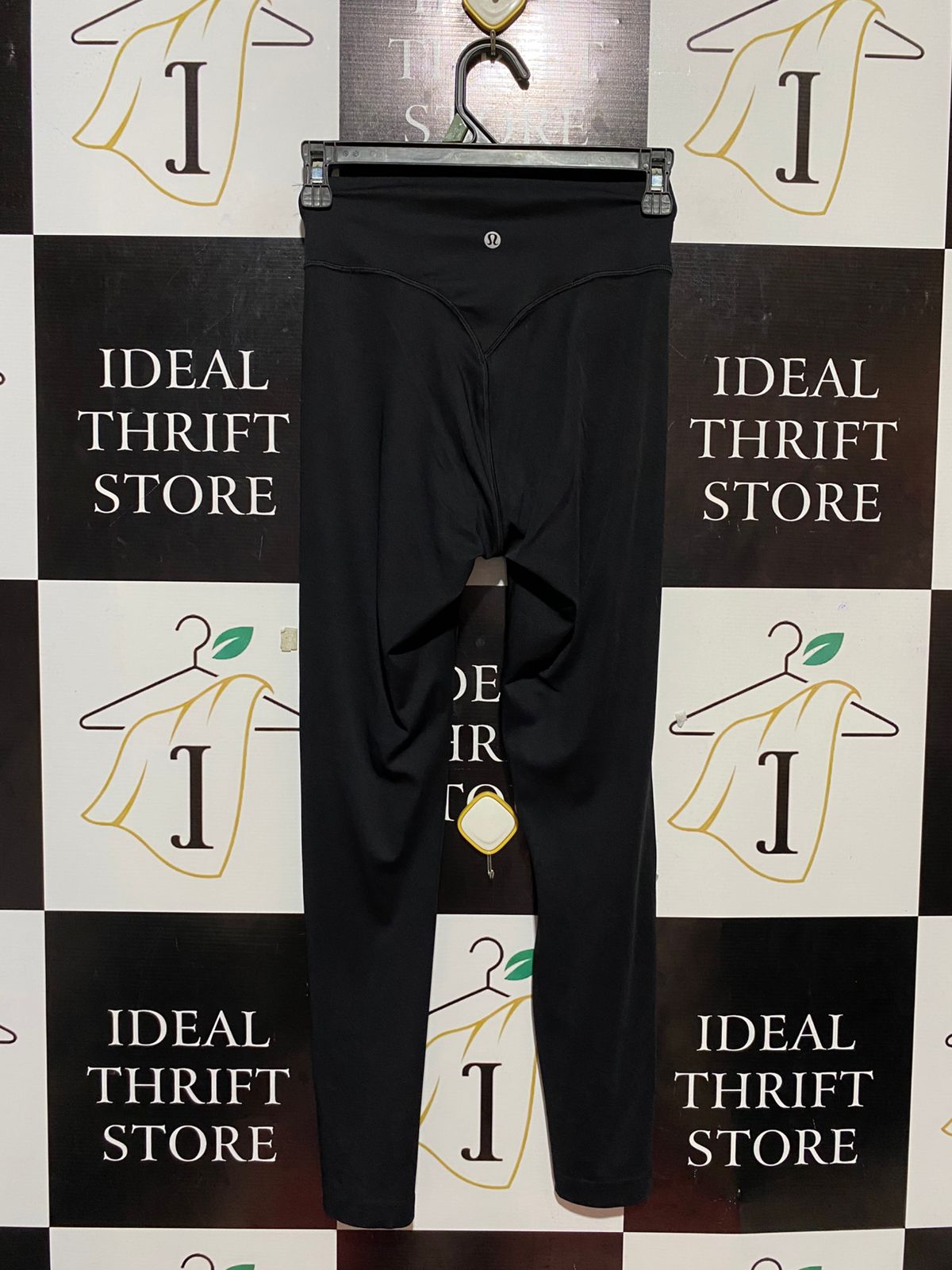 LULULEMON | XS| WAIST 24| PREMIUM V-WAIST HIGH-RISE LEGGINGS – SLEEK BLACK PERFORMANCE ACTIVEWEAR