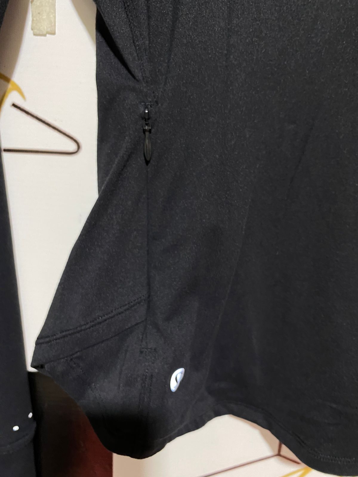 LULULEMON | S| BUST 16| MOCK NECK LONG SLEEVE TRAINING TOP – BLACK WITH REFLECTIVE