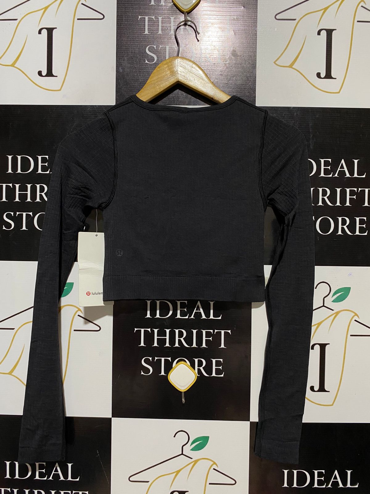 LULULEMON |XS| BUST 12| SWIFTLY TECH CROPPED LONG SLEEVE 2.0 - BLACK