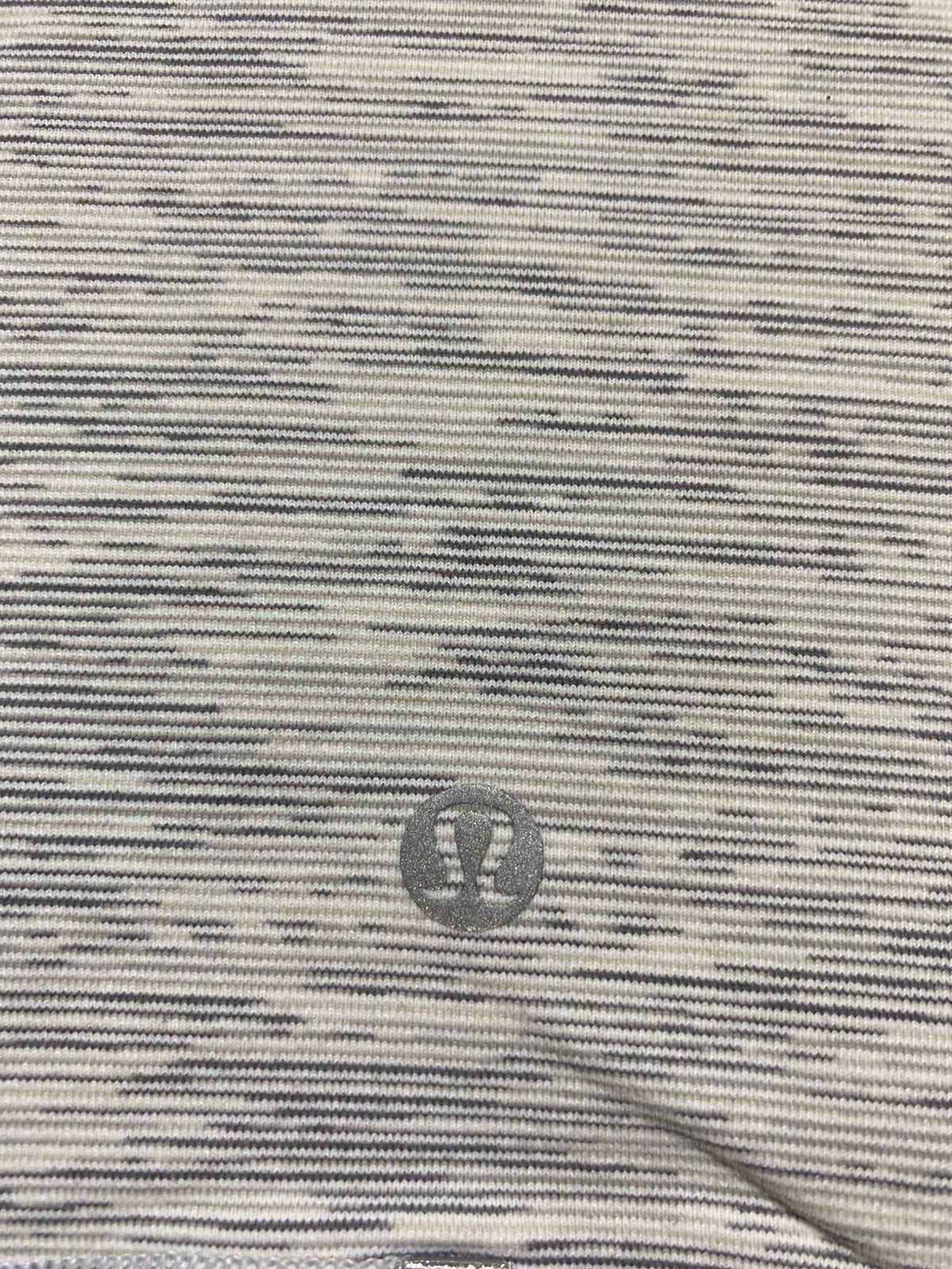 LULULEMON |M| BUST 16| DEFINE JACKET - HEATHERED STRIATED LIGHT GREY