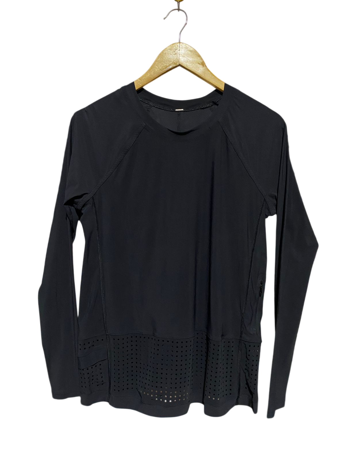 LULULEMON |M| BUST 18| PREMIUM PERFORMANCE LONG-SLEEVE TRAINING TOP – ONYX BLACK