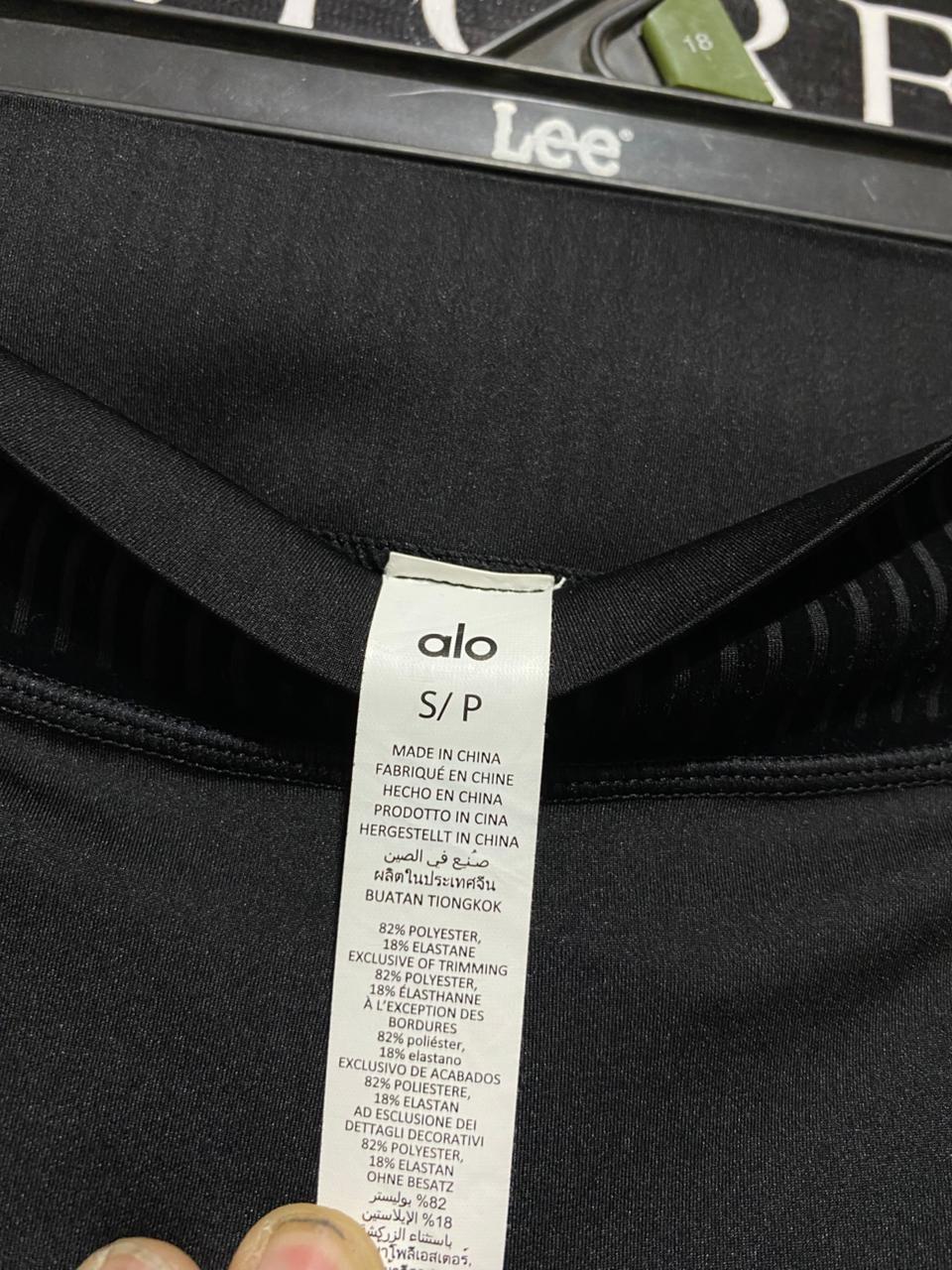 ALO |XS| WAIST 24| YOGA HIGH-WAISTED BLACK PERFORMANCE LEGGINGS