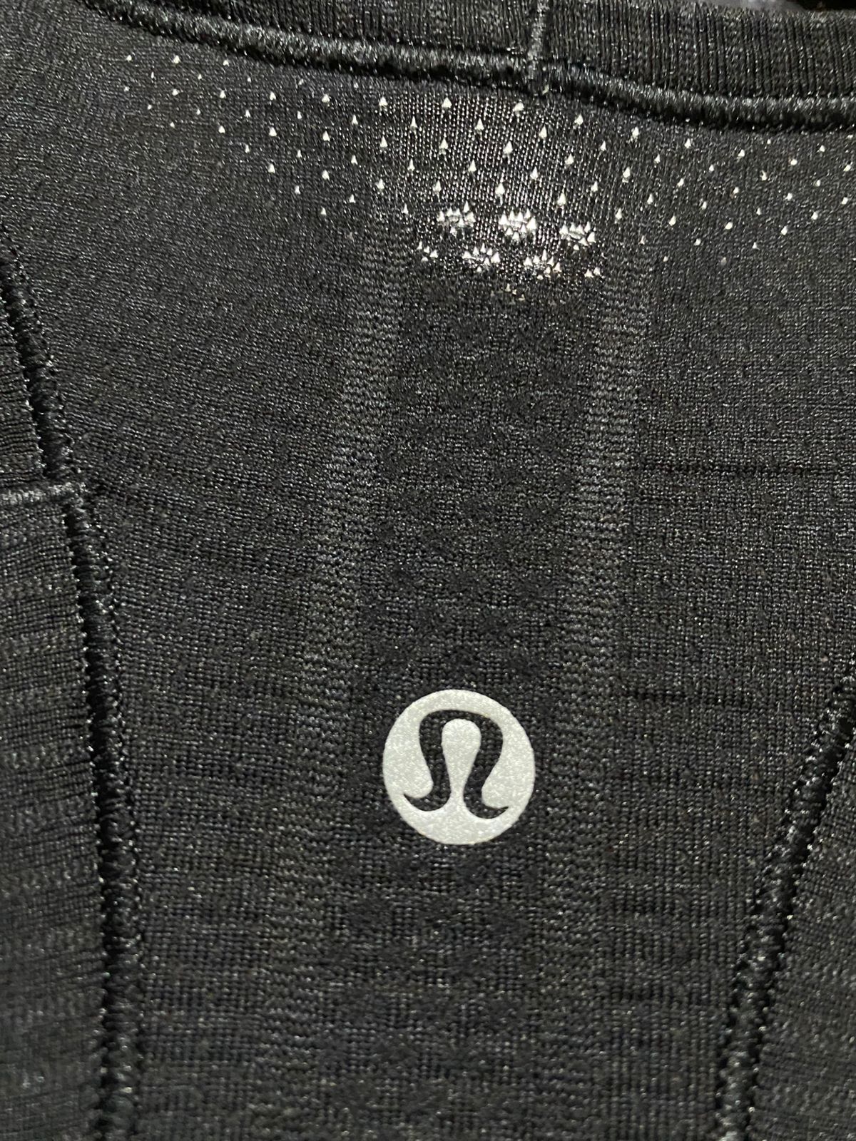 LULULEMON |M| BUST 17| PREMIUM SEAMLESS RACERBACK TANK – ONYX & CARBON OMBRÉ