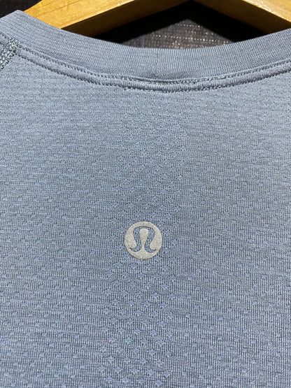 LULULEMON |S| BUST 15| SWIFTLY TECH LONG-SLEEVE SHIRT 2.0 IN CHAMBRAY