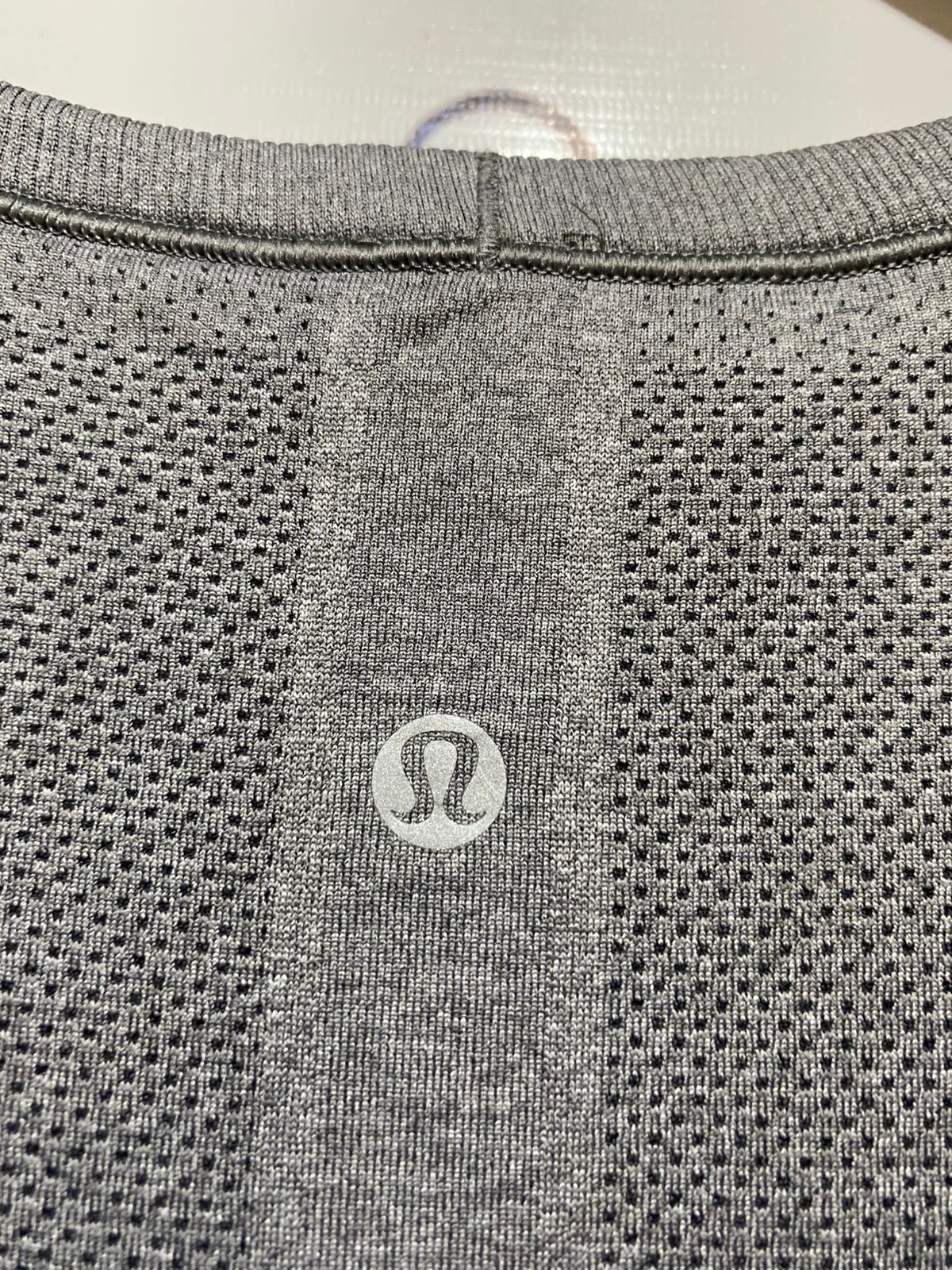 LULULEMON |XL| BUST 21| SWIFTLY TECH SHORT-SLEEVE SHIRT 2.0 IN SLATE GREY