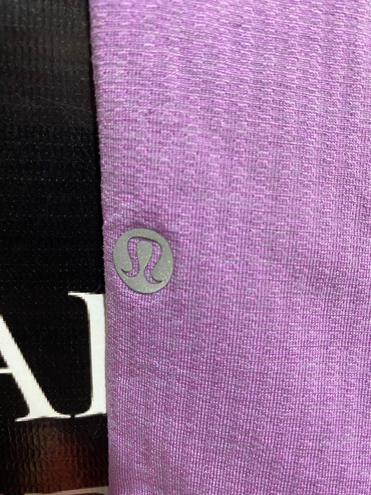 LULULEMON |L| BUST 21| SWIFTLY TECH SHORT-SLEEVE SHIRT 2.0 IN PURPLE HIGHLIGHT