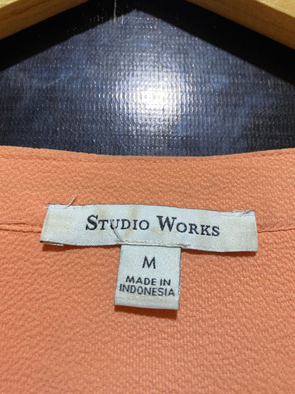 STUDIO WORKS |M| BUST 20| B23| PEACH ZIP-FRONT UTILITY BLOUSE