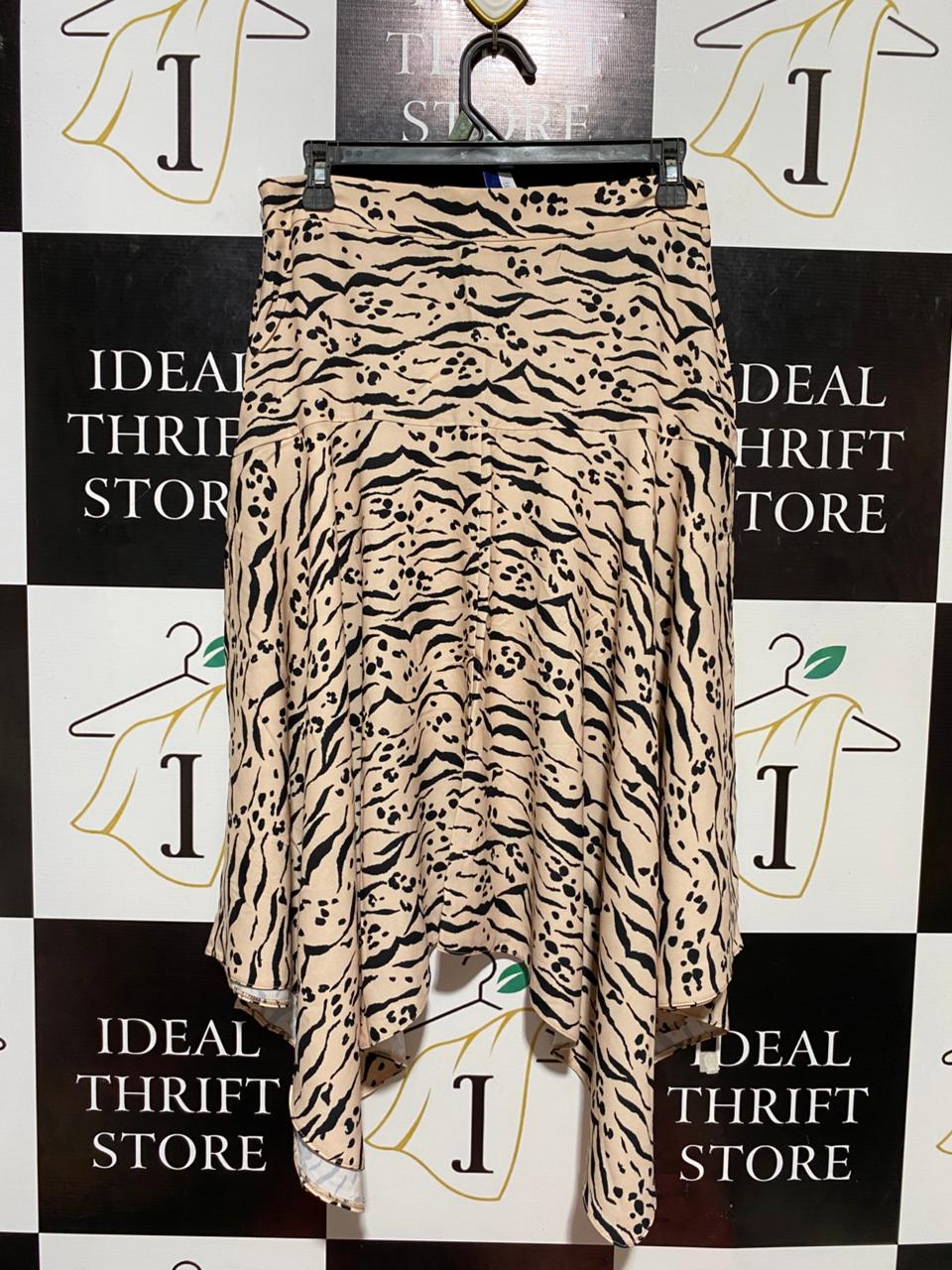 PENTAX |M| WAIST 28| B23|  BOLD ANIMAL PRINT ASYMMETRICAL MIDI SKIRT