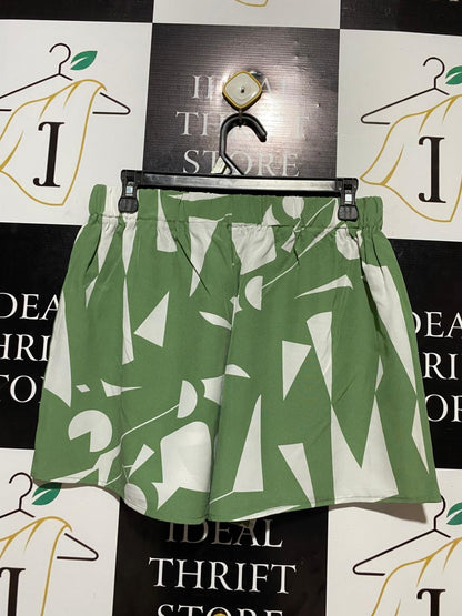 |L| WAIST 29| B23|  SAGE GREEN ABSTRACT BOTANICAL PRINT SUMMER SHORTS