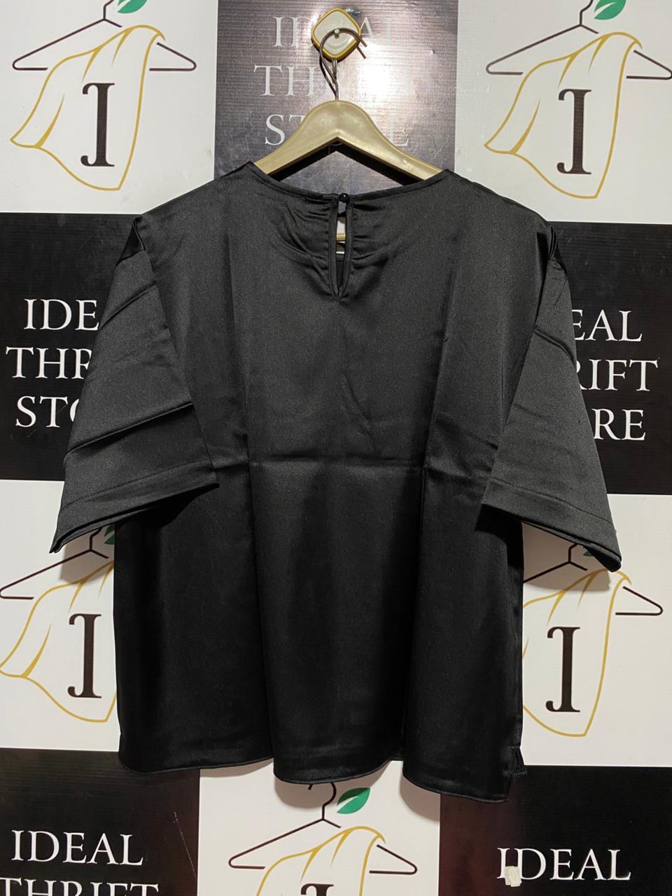 WARE HOUSE |XL| BUST 22| B23| ELEGANT JET BLACK SATIN OVERSIZED BOX TEE