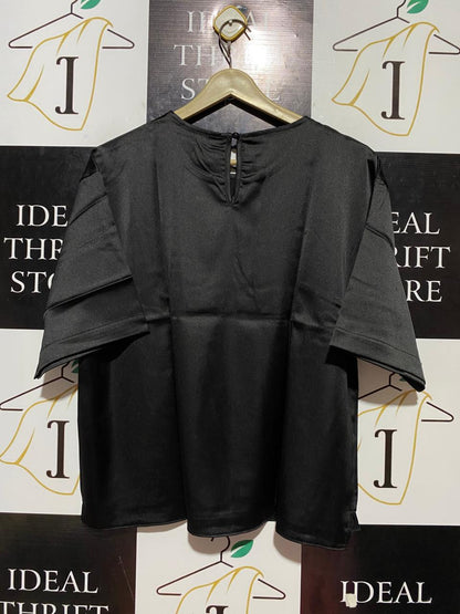 WARE HOUSE |XL| BUST 22| B23| ELEGANT JET BLACK SATIN OVERSIZED BOX TEE