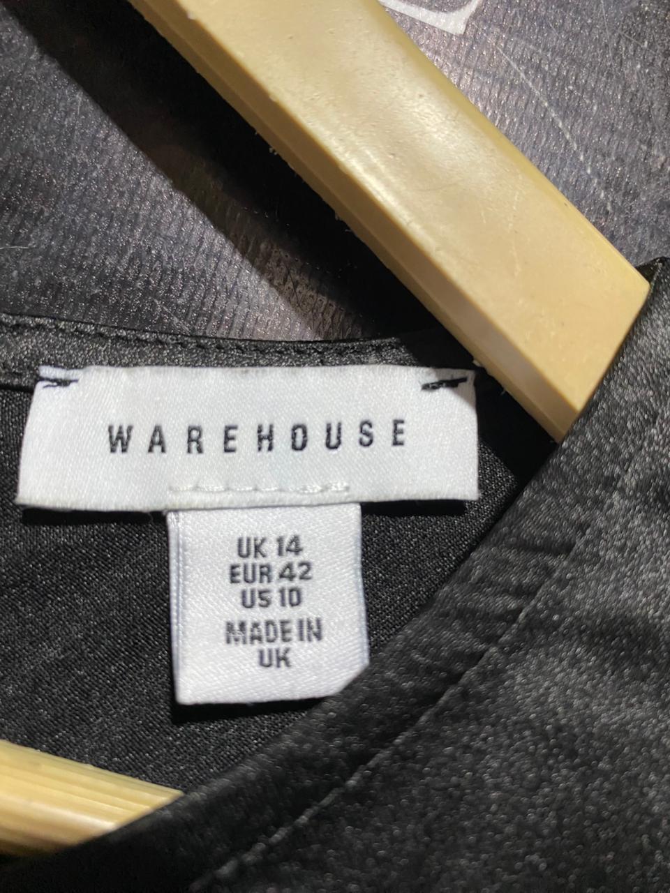 WARE HOUSE |XL| BUST 22| B23| ELEGANT JET BLACK SATIN OVERSIZED BOX TEE