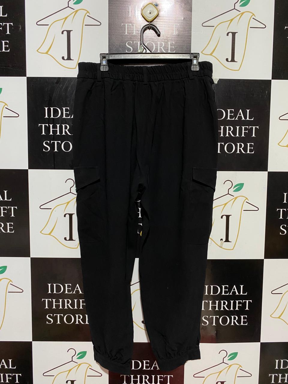 |XL| WAIST 32| B24| PREMIUM BLACK CARGO JOGGERS