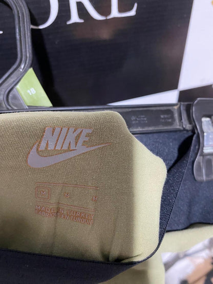 NIKE |M| WAIST 28| B24| PREMIUM SAGE GREEN ACTIVEWEAR LEGGINGS - HIGH-PERFORMANCE TRAINING TIGHTS