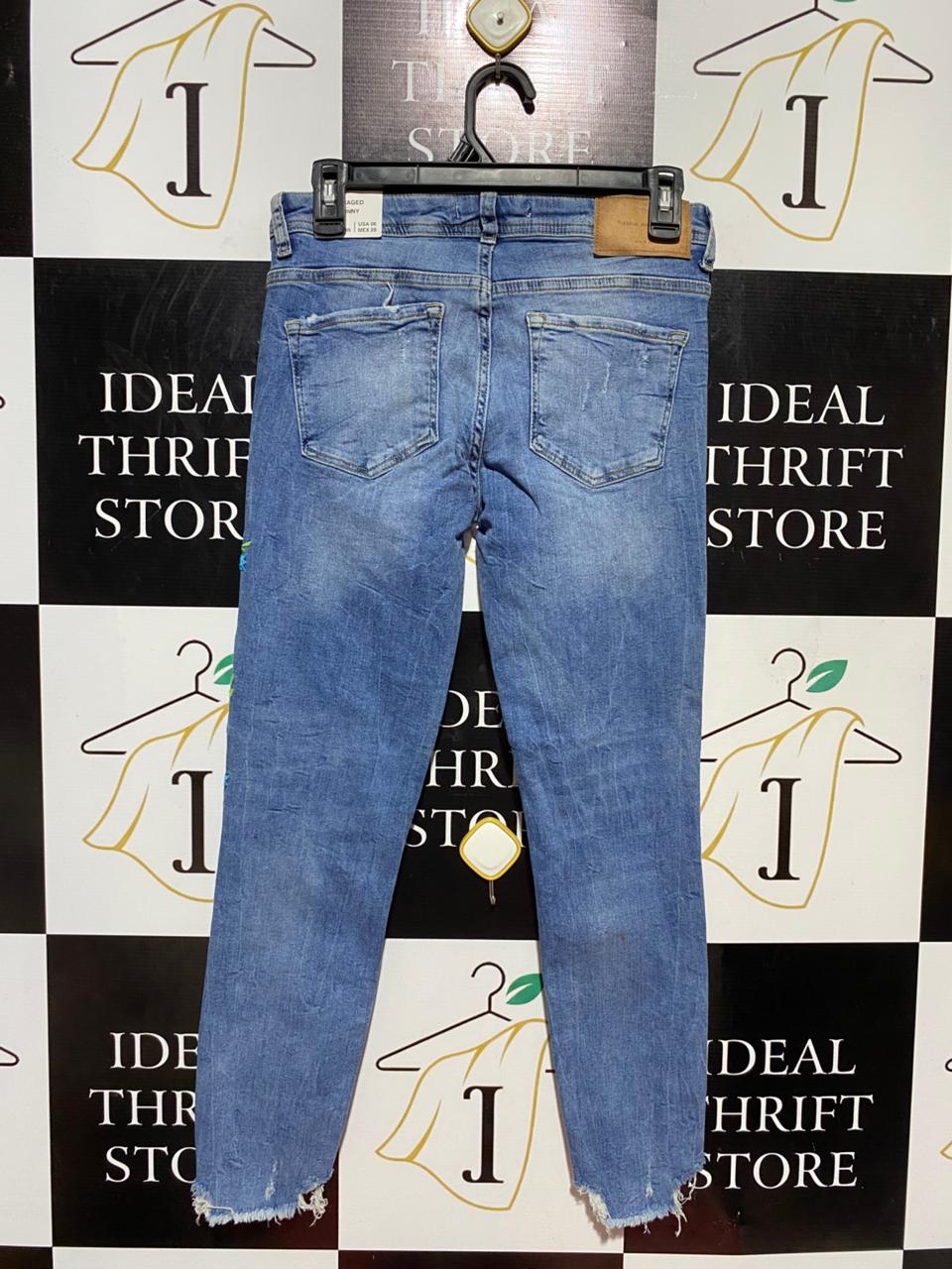 TRAFALUE |M| WAIST 28| B24| PREMIUM FLORAL EMBROIDERED DENIM JEANS - DISTRESSED SLIM-FIT CROP PANTS