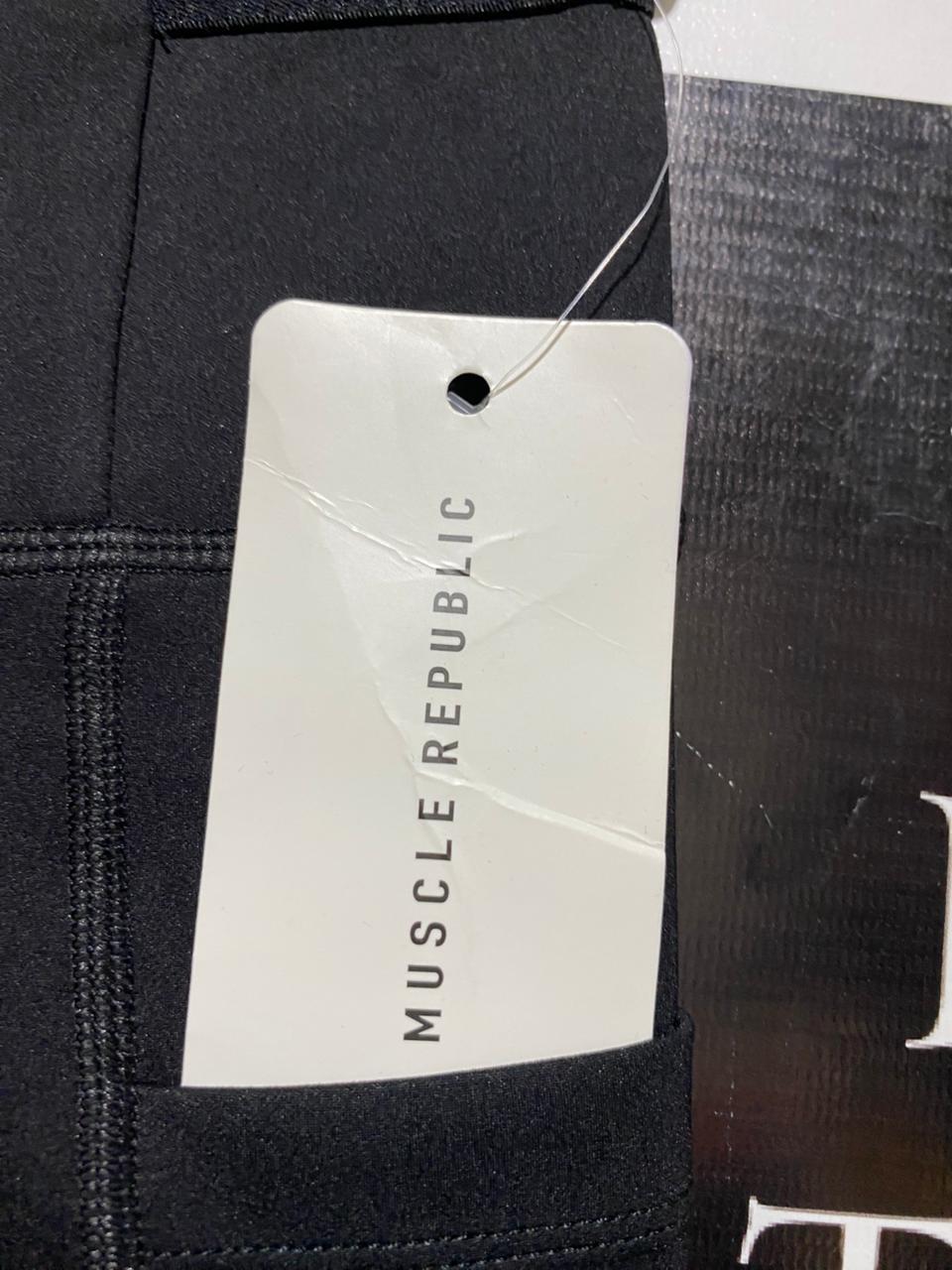 MUSCLE REPUBLIC |XS| WAIST 23| B25| WOMEN'S HIGH-WAISTED PERFORMANCE BIKER SHORTS WITH POCKETS