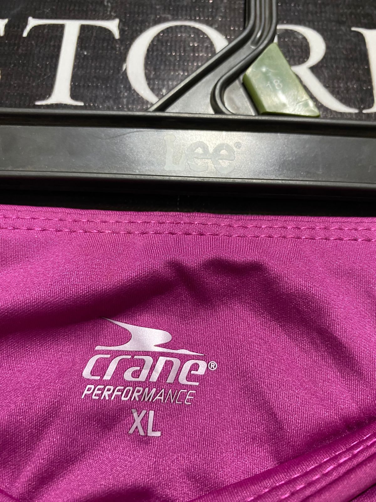 CRANE |XL| WAIST 32| B25| WOMEN'S MENTA MAGENTA UPF 30+ PERFORMANCE CROPPED LEGGINGS