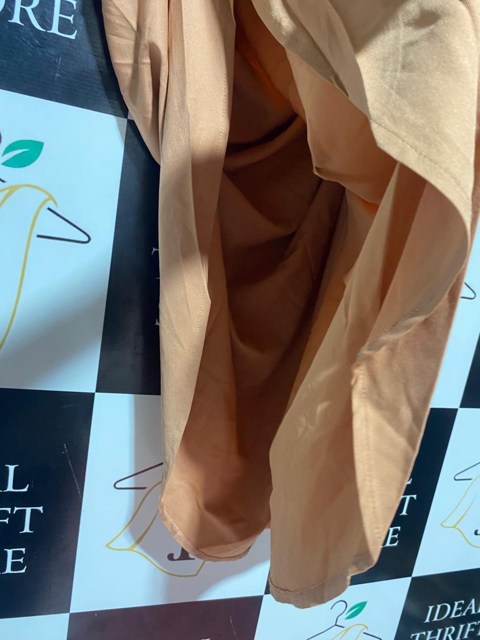 PRETTYLITTLE THING |XS| WAIST 24| B24| CHIC RUCHED TAN MIDI SKIRT - ELEGANT DRAPED HIGH-WAISTED DESIGN