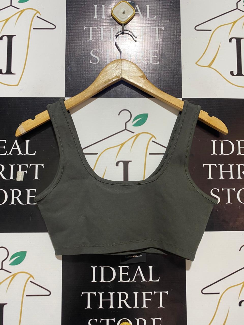FASHION NOVA |M| BUST 15| B24| PREMIUM FASHION NOVA SCOOP NECK CROP TOP
