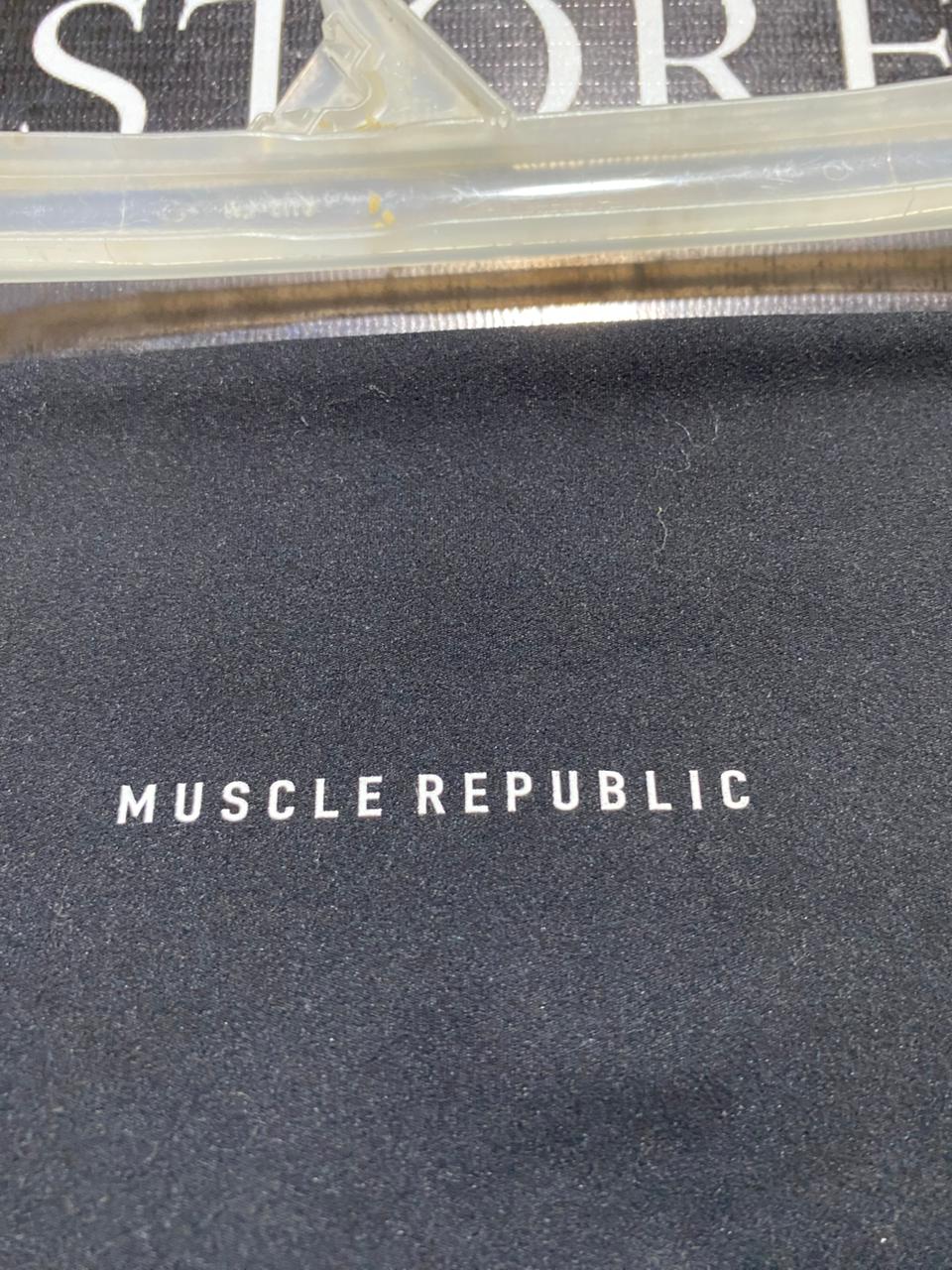 MUSCLE REPUBLIC |XXS| WAIST 18| B25| LUXE HIGH-WAISTED BIKER SHORTS - BLACK