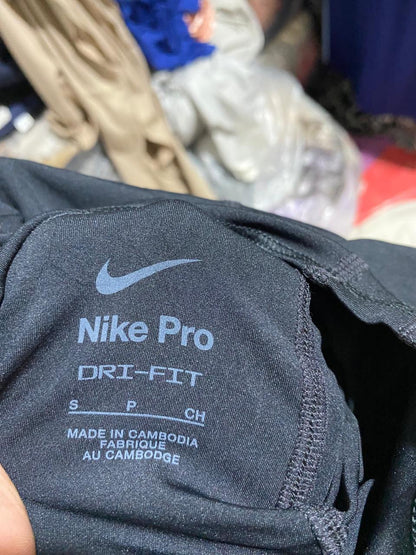 NIKE |S| WAIST 26| B25| PRO WOMEN'S 3" TRAINING SHORTS - BLACK/SILVER