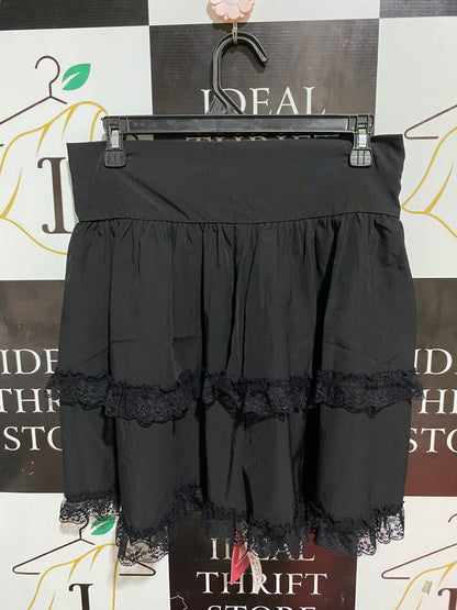 ROMWE |L| WAIST 30| B26| GOTHIC CHIC TIERED LACE MINI SKIRT