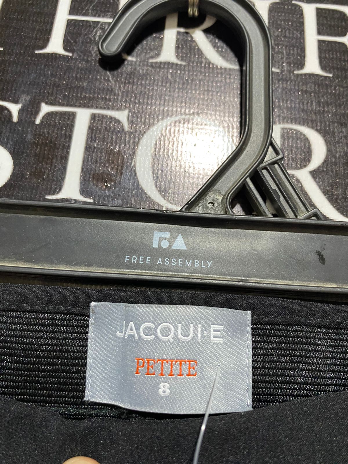 JACQUIE |L| WAIST 30| B26| PETITE FIT TAILORED SLIM-LEG TROUSERS