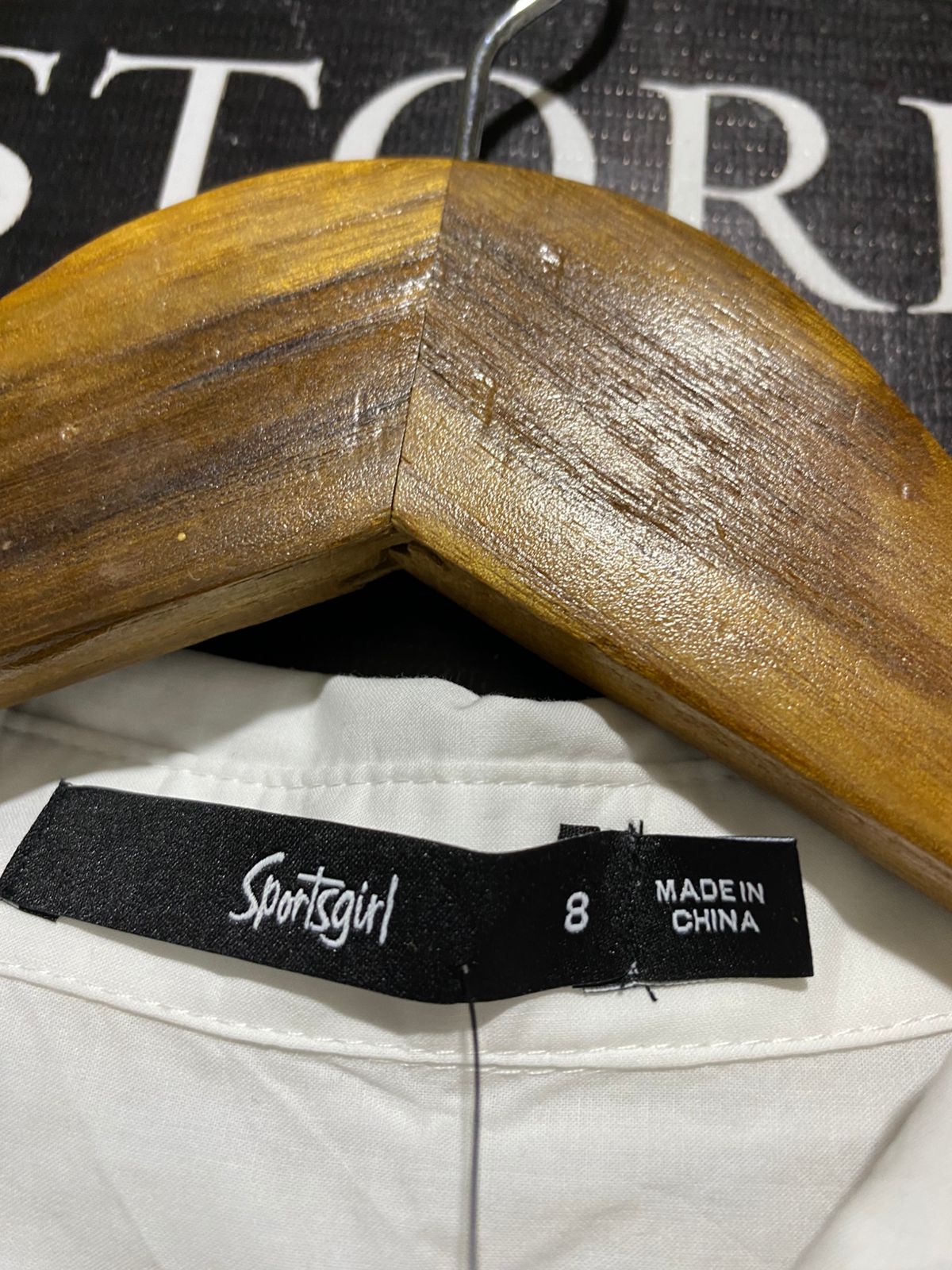 SPORTS GIRL |XL| BUST 21| B26| ESSENTIAL OVERSIZED CRISP WHITE BUTTON-DOWN SHIRT